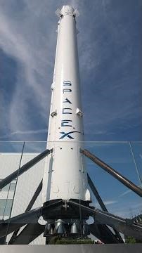 SpaceX Eyes Record-Breaking IPO