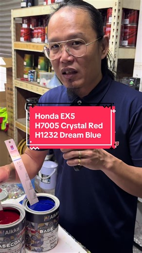 Explore the Honda EX5 in Dream Blue and Crystal Red