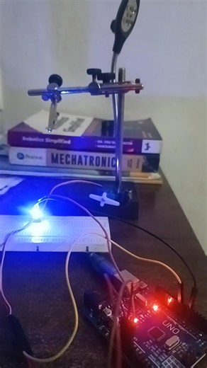 Arduino Servo + LED Project ⚡ | Beginner Embedded Systems Demo#Arduino #EmbeddedSystems #ServoMotor