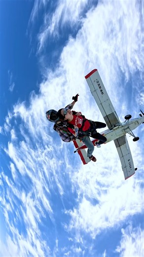 Skydiving || Insane Skydiving Freefall Experience #youtube #youtubeshorts #skydiving #hittvfun #fun