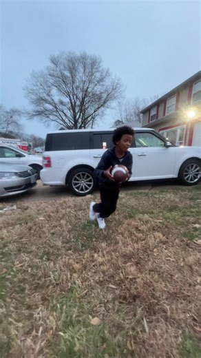 fingers ice cold. annoyed. bored. #fyp | my fingers got cold