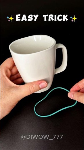 😱 The Rubber Band Trick That Looks Impossible! ✨ Magic Optical Illusion! #opticalillusion #magic