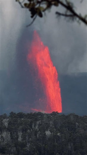 INSANE Lava Fountain at Kīlauea Volcano 🌋 1200ft Eruption!