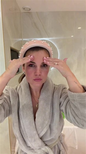 Evening Get Unready Routine: Relaxing Skincare to Remove Makeup