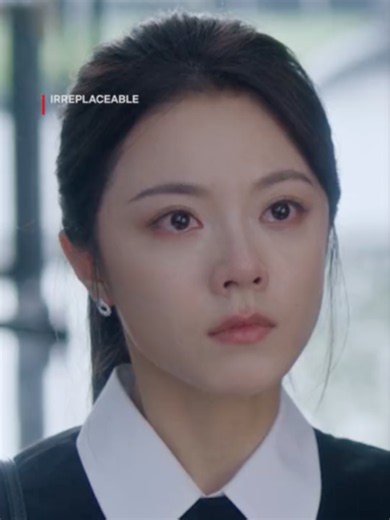 from now on, i'm taking notes from xuchi on how to make a good first impression 📝 irreplaceable is now playing on netflix! #Irreplaceable #ZhaoJinmai #WeiDaxun #Cdrama