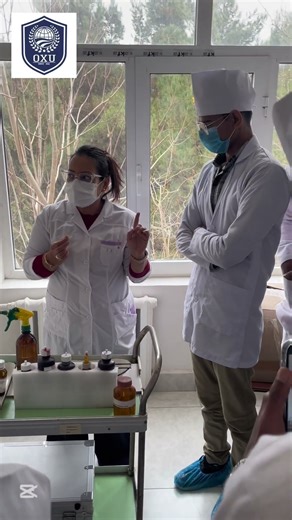 Microbiology practical, streaking the Staphylococcus aureus and preparing the gram staining smear 😅