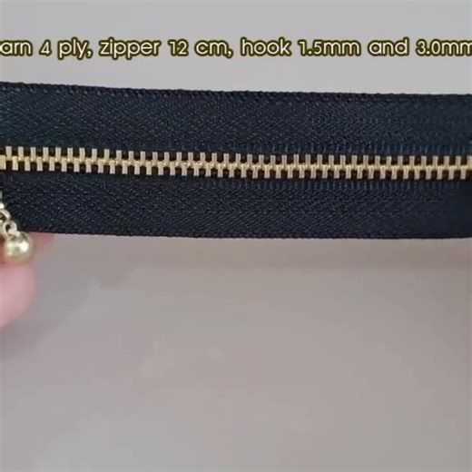 DIY Crochet Mini Coin Purse Tutorial