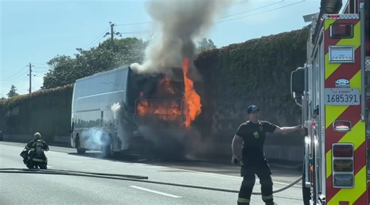 Video: Tour bus engulfed in flames on 101 in Burlingame