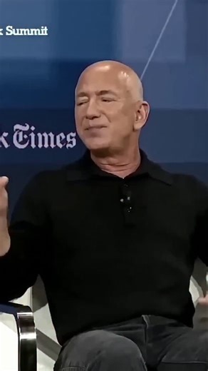 Jeff Bezos explains that the role of a great leader comes down to just a few essentials: spotting the big ideas, ensuring disciplined execution around them, and nurturing the next generation of leaders. For him, true leadership isn’t about doing everything, but about focusing on these core responsibilities that shape a company’s long-term success. Subtitles by @scriptivox —- Curating wisdom from world's best founders and showing the top 1% of startup advice, handpicked for you. Follow for more. 