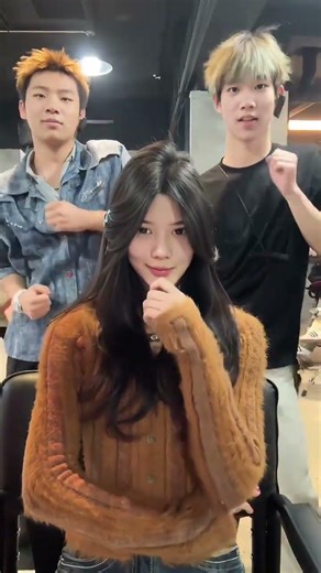 Transforming Boy to Beautiful Girl: Daily Magic