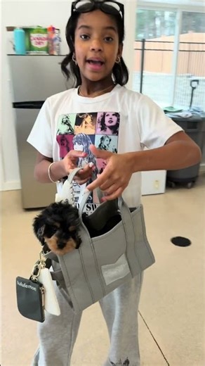 Guess who?? #shorts #greysworld