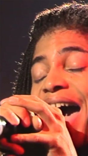 Sananda Maitreya-Terence Trent D'Arby sings the iconic song Who's Loving You in 1987 pt1