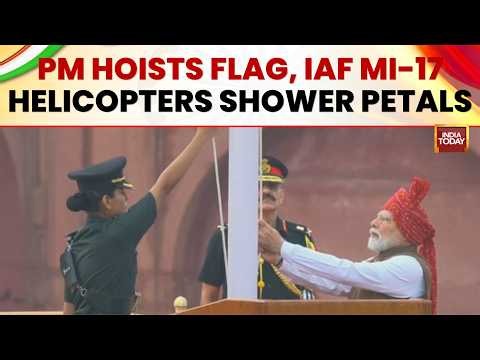 PM Modi Hoists Tricolour: 21-Gun Salute, Mi-17 Flypast & Flower Shower |Independence Day|India Today