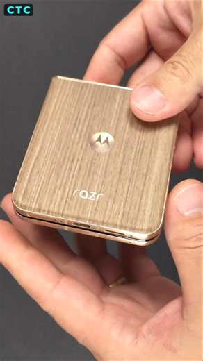 That Peel… Then Listen 👀 Razr 60 Ultra