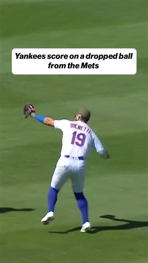 Another dropped ball for the Mets and the Yankees bring in another run