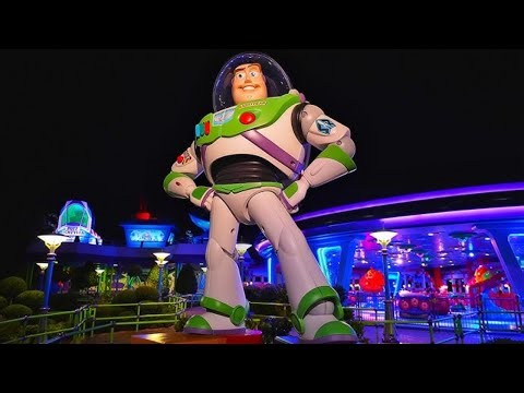 Alien Swirling Saucers At Disney's Hollywood Studios 4K