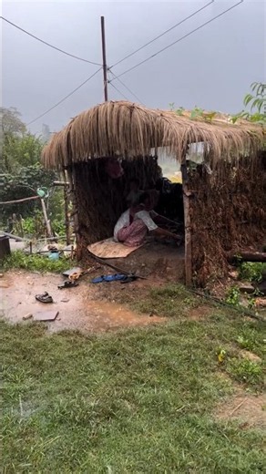Life in a Himalayan Village During Heavy Rain | Real Rural Nepal #rainyday #villagelife #viral #rain
