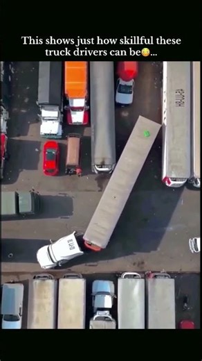 This shows just how skillful these truck drivers can be 😍❤️‍🩹