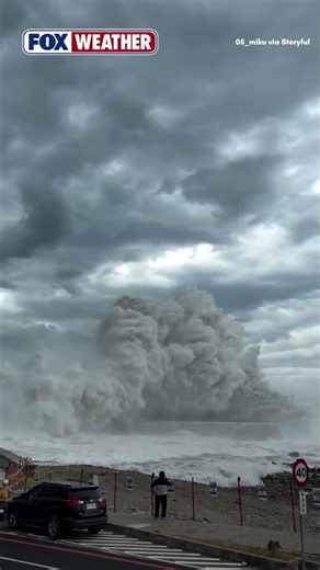 Typhoon Champi’s Massive Waves Slam Taiwan