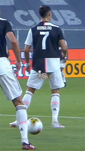 1 Minute GOAT Lesson🐐🔎 Cristiano Ronaldo Juventus No-Look Passing Combo🤯 #cristiano #football