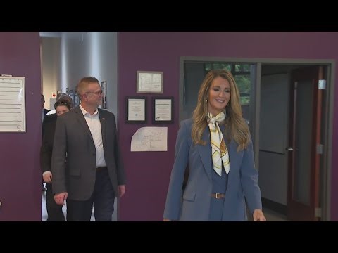 U.S. Small Business Administration tours Canonsburg