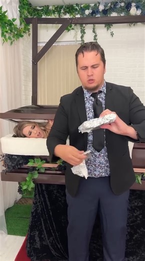 Runaway bride exposes groom 😱😳 🎬 This video was produced by Network Media Justine and Danny | Mr. Verde's Skits & Scenes