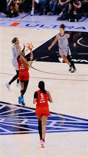 JORDIN CANADA BUZZER BEATER 🤯🥶