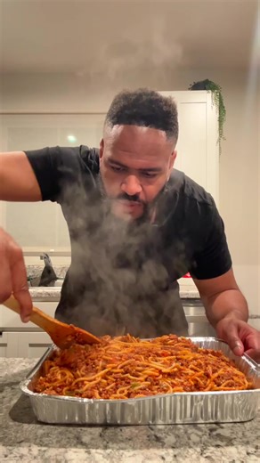 I wasn’t ready for this… #ncfoodie #cornbread #spaghetti