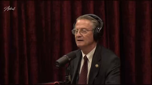 Tim Burchett tells Joe Rogan how a group of ufologists came by his house, hooked up a computer to his TV, and started playing him videos of UFOs.