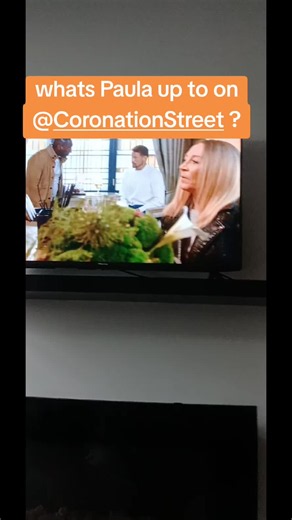 whats Paula upto on coronation Street #kellihollis #actress #coronationstreet #catchup #soap