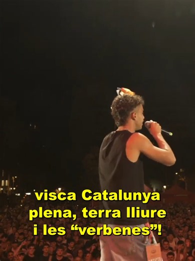 Kosmo Reacciona a l'Estelada que Li Tiren al Concert 😱