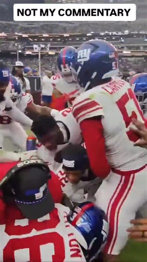 Insane Footage: Another angle has surfaced online of multiple Giants players JUMPING a Raiders player on the sidelines, punching and kicking him when he's down. One of the craziest football fights we have ever seen. 😳😳😳 | VIRAL MEDIA