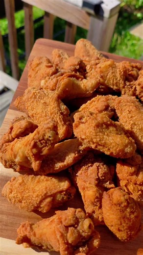 Crispy fried chicken! Recipe in my digital cookbook in BIO! #crispychicken #friedchicken