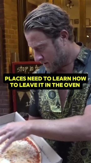 🍕Barstool Pizza Review! #onebite #pizzareview #barstoolsports #daveportnoy #onebiteeverybodyknowstherules