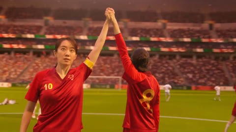 《功夫女足》星爷时隔25年续经典，张小斐迪丽热巴女足新模样