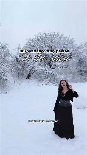 Snowy day vlog ❄️ We've never seen so much snow in the Netherlands and we try to go on walks and enjoy the beauty as much as possible! The camera we used for the photos is my very old Nikon D3300 and I love how moody the pictures look🥹🖤 Tags: #altcouple #marriedlife #gamercouple #romantisizeyourlife #dateidea relatable, gamerboy, gothgirl GamerGirl, rsdragonwilds, gaming setup, sanrio, snow day, The Netherlands