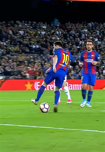 200IQ Moments in Football: Best Smart Soccer Plays