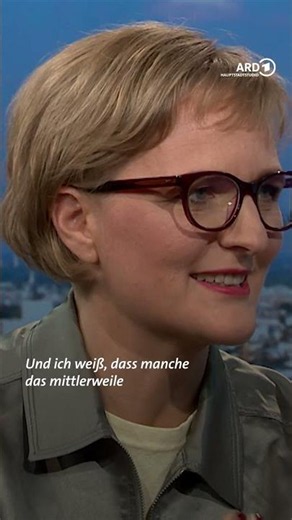 Deutschlandflagge „nicht der AfD überlassen“ – Grünen-Vorsitzende Brantner #deutschland #tagesschau