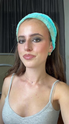 Smoky Eye Tutorial: Easy Step-by-Step Smoky Eye Guide