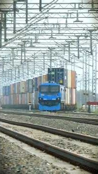 India’s Giant Double-Stack Train Is Changing Freight Transport! | #Shorts