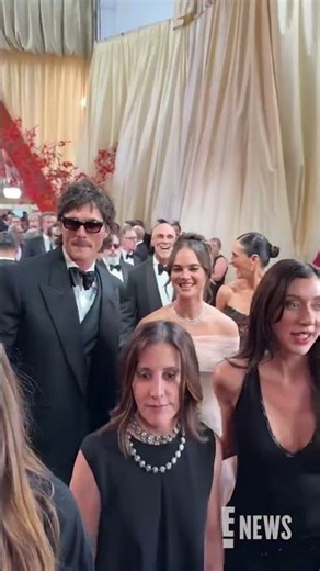 Jacob Elordi makes a striking entrance at the #Oscars. ⚡ #AwardsSeason