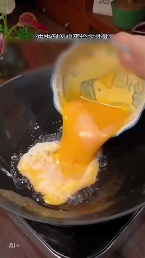 Not sure what to eat during your postpartum period? Try making this stir-fried cabbage and glass