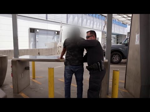 Inside the battle against smuggling at the border