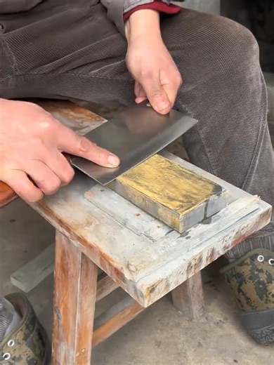 Handmade Kitchen Knife: Forging and Slicing Techniques