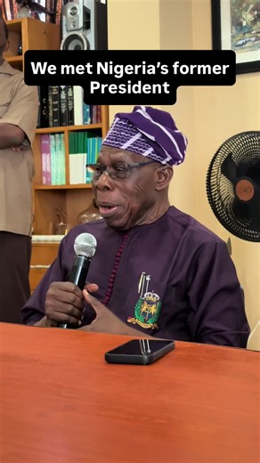 We met Nigeria’s former president and military head of state! This is Olusegun Obasanjo who played an important role in Nigerian history and made a major impact on African and international politics during the late and early 20th and 21st century. Obasanjo is a monumental Nigerian elder statesman, diplomat, retired army general, and former President of Nigeria who served both as a military head of state (1976–1979) and as a democratically elected civilian president (1999–2007). He is celebrated 