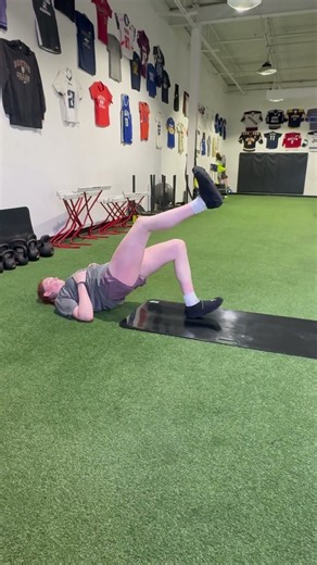1-to-2 Slide Board Hamstring Curl | Eccentric Hamstring Strength