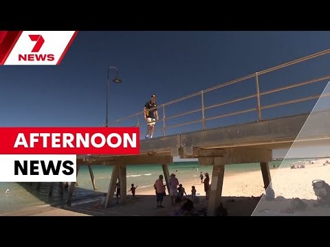 Extreme weather sweeps the country; Victorian bushfire alert in Longwood surrounds | 7NEWS