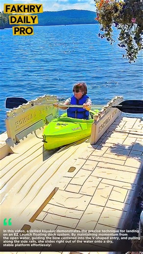 Flawless Docking! How Pro Kayakers Land on Floating Dock Launchers #shiplife#river #sports #trending