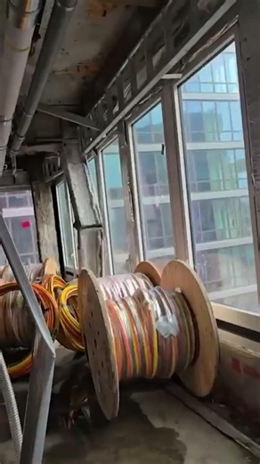 Midtown NYC building evacuated after support beams buckle, floors cave #shorts