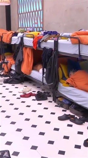 ¡Cocineros, es hora de despertar! Casi a la 1 de la tarde levantaron a los participantes.